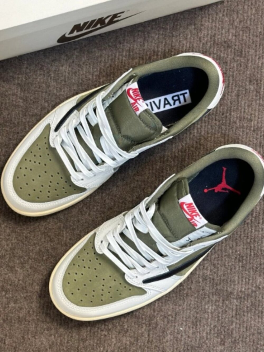 Travis Scott x Air Jordan 1 Retro Low 'Reverse Olive'